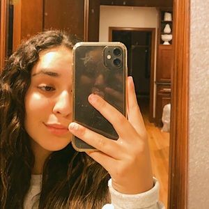 Meet your Posher, Maya